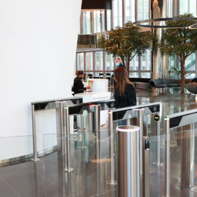 Couloir de contrôle d'accès piéton sécurisé SlimLane – Image 2